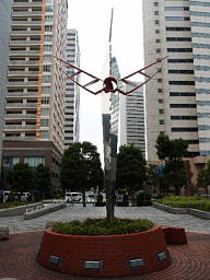 ウルトラセブンの顔に見えたSinging Bird Singing Bird